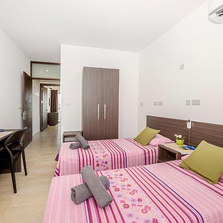 Summer Breeze Penthouse With Private Hot Tub & Terrace With Panoramic Views, By Getawaysmalta 梅利哈 外观 照片