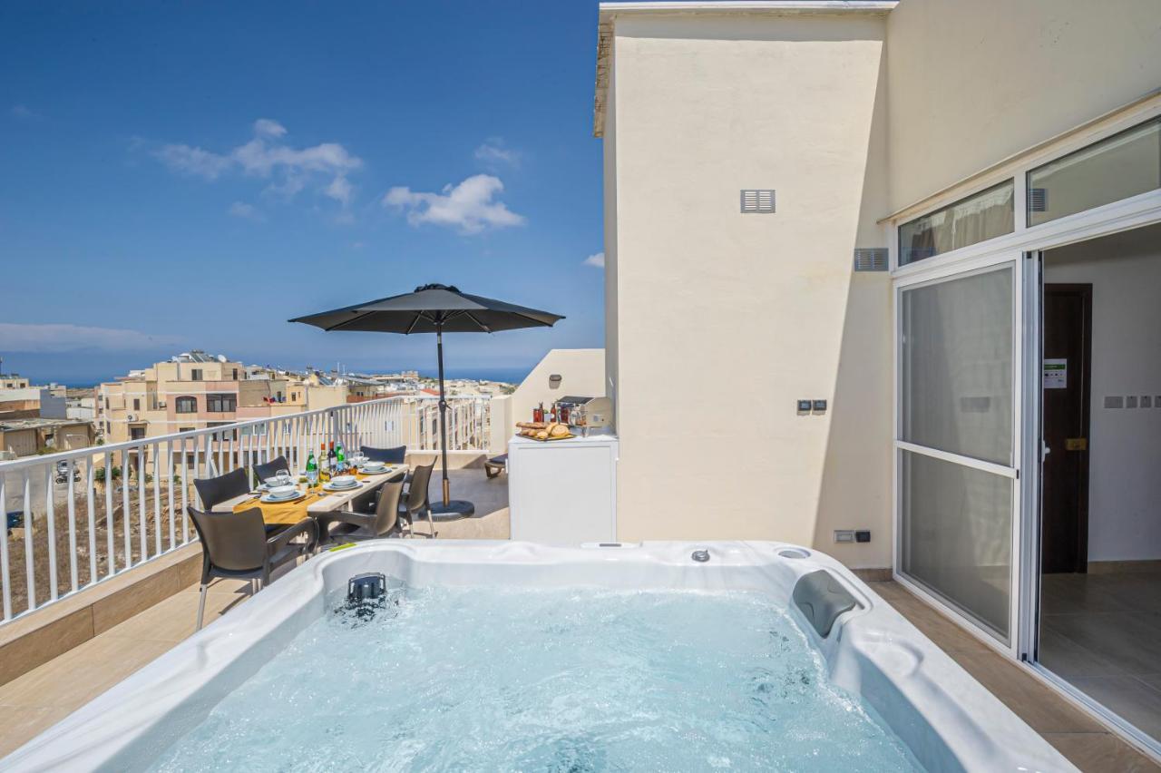 Summer Breeze Penthouse With Private Hot Tub & Terrace With Panoramic Views, By Getawaysmalta 梅利哈 外观 照片