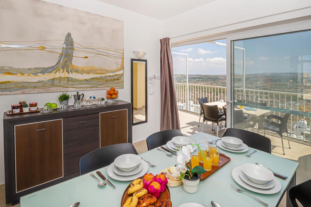 Summer Breeze Penthouse With Private Hot Tub & Terrace With Panoramic Views, By Getawaysmalta 梅利哈 外观 照片