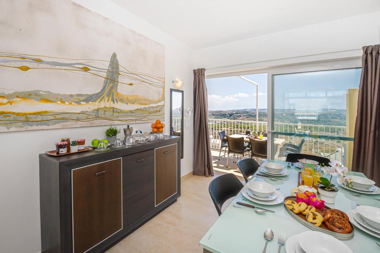 Summer Breeze Penthouse With Private Hot Tub & Terrace With Panoramic Views, By Getawaysmalta 梅利哈 外观 照片