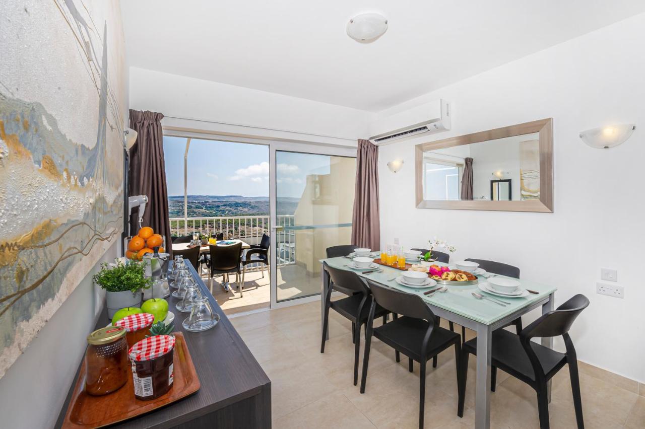 Summer Breeze Penthouse With Private Hot Tub & Terrace With Panoramic Views, By Getawaysmalta 梅利哈 外观 照片