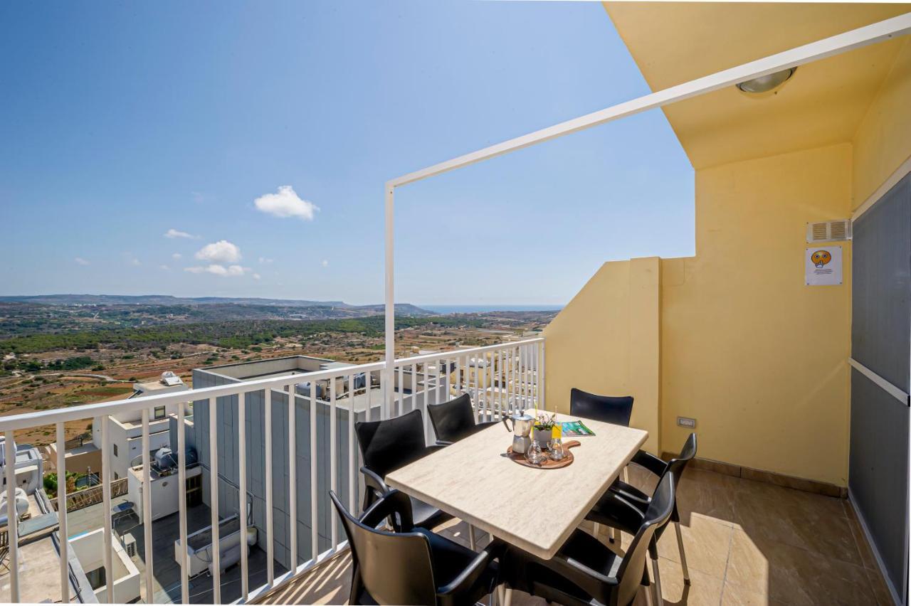 Summer Breeze Penthouse With Private Hot Tub & Terrace With Panoramic Views, By Getawaysmalta 梅利哈 外观 照片